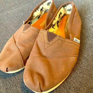 Women’s Tom’s 9.5